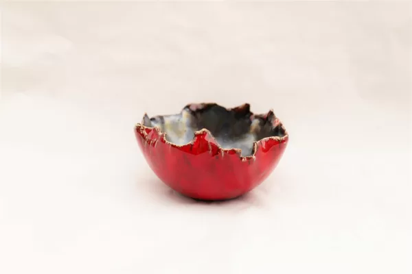 Misy, talerze, patery, umywalka, rzeźby - bowls, plates, sculptures